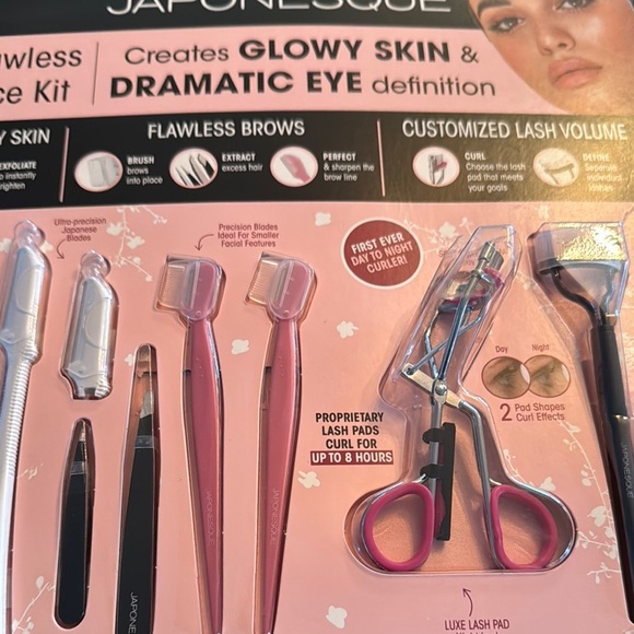 Japanese Flawless Face Kit - NEW - Picture 4 of 7